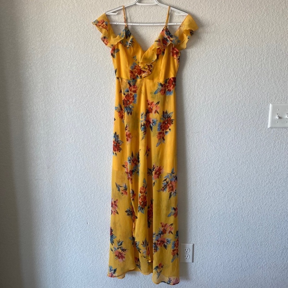 GUESS Yellow Floral Ruffle V-Neck Maxi XS Dress